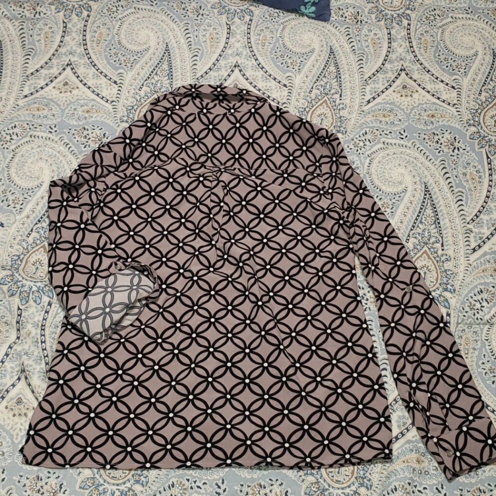 Work Blouse - Picture 3 of 5